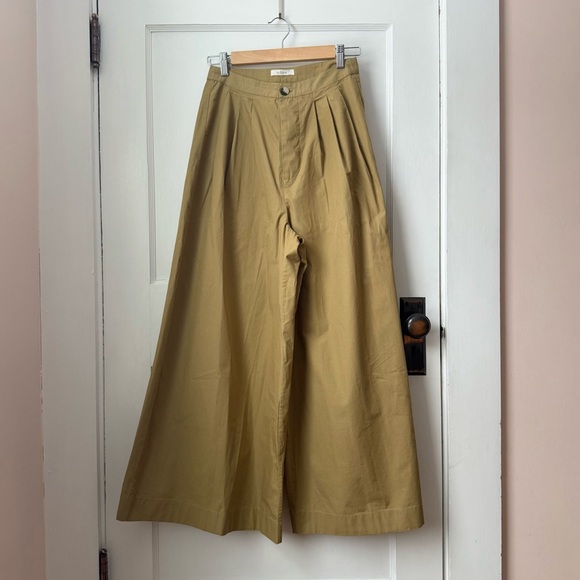 Doen Valentin Pant in Bay Leaf - Picture 4 of 9